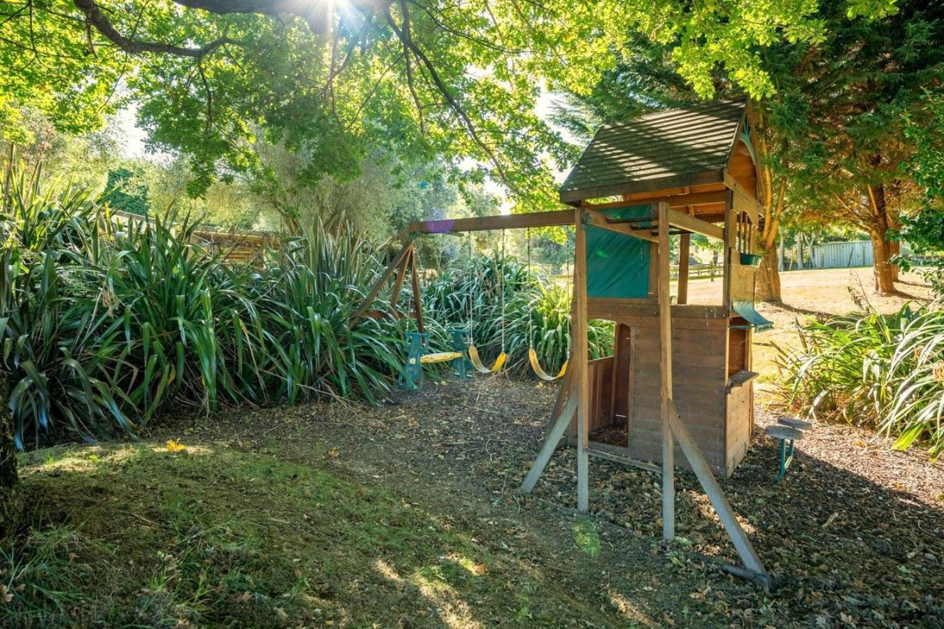 Mountviews Lodge 陶波 外观 照片